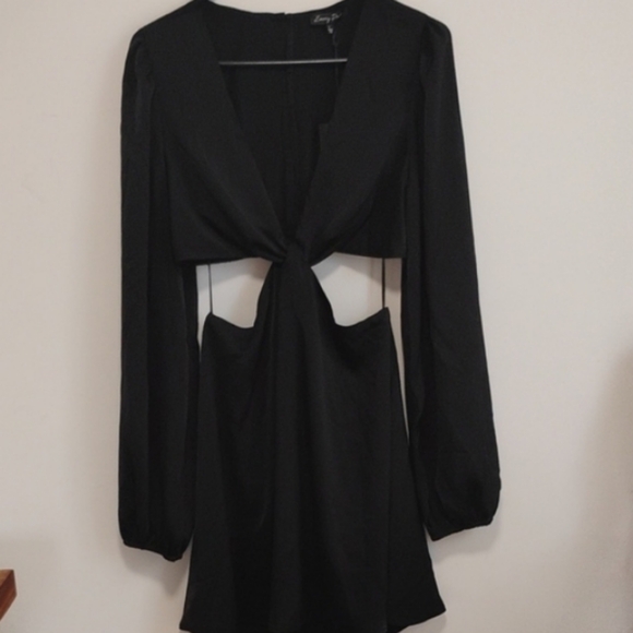 Emory Park | Black Balloon Sleeve Maddie Cut-Out Front-Twist Dress | L | NWT - Picture 8 of 8